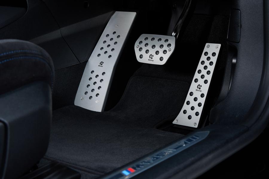 Детали интерьера BMW M135i xDrive by 3D Design (F40) 2020 года  (фото 7 из 18)
